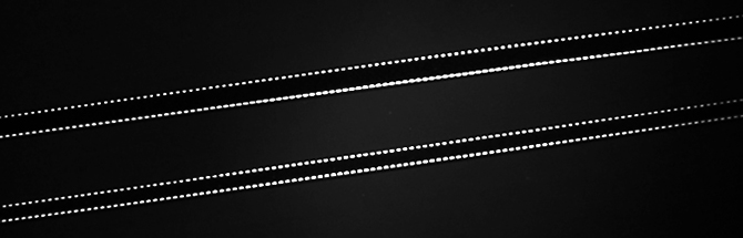 ラロック 伸縮リード テープの反射イメージ（黄緑のみ反射）